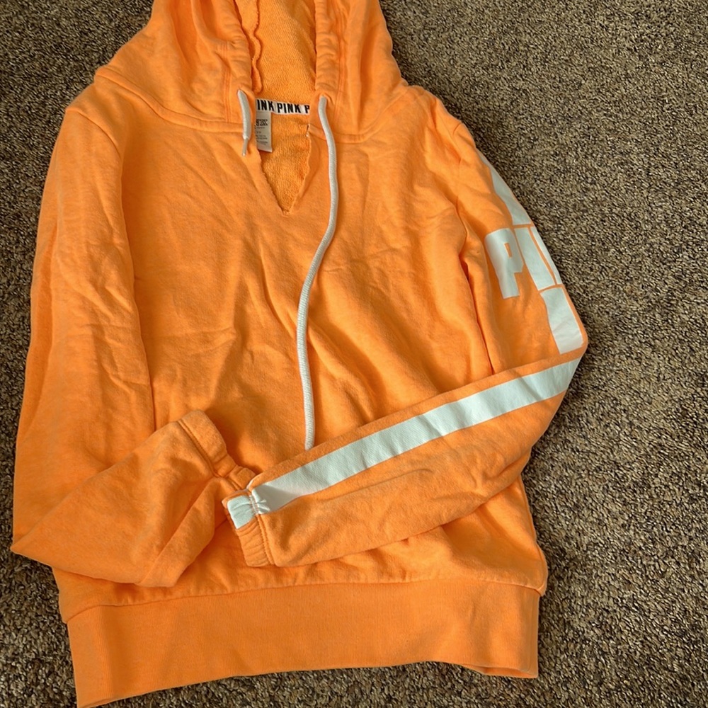 Size xs orange 60% cotton 40 % polyester